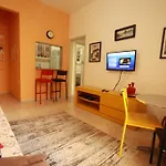 Gohouse Belfort 403